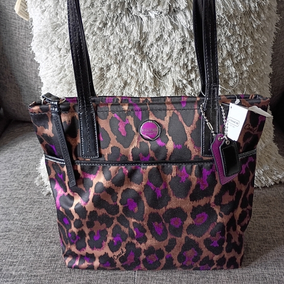 Coach F25282 Signature Sateen Ocelot Print Tote Bag Purse Black Purple - Picture 1 of 16